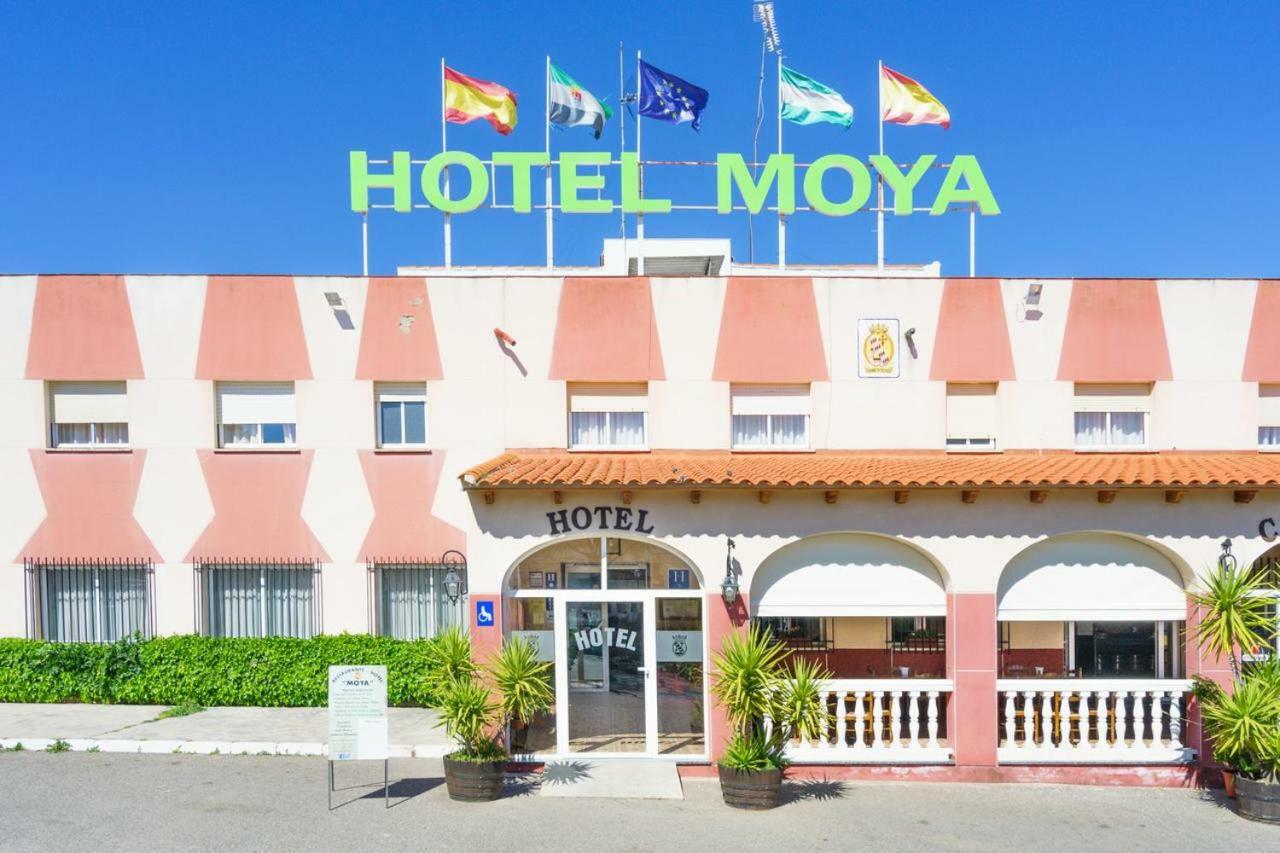 Hotel Restaurante Moya Monesterio Ngoại thất bức ảnh